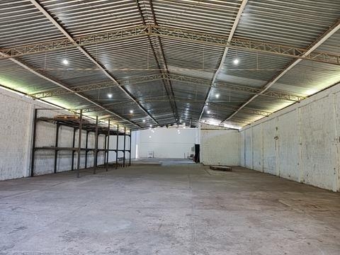 Galpão à venda em Vinhedo, Santa Claudina, com 690 m²